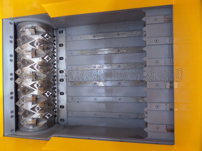 單軸撕碎機結構