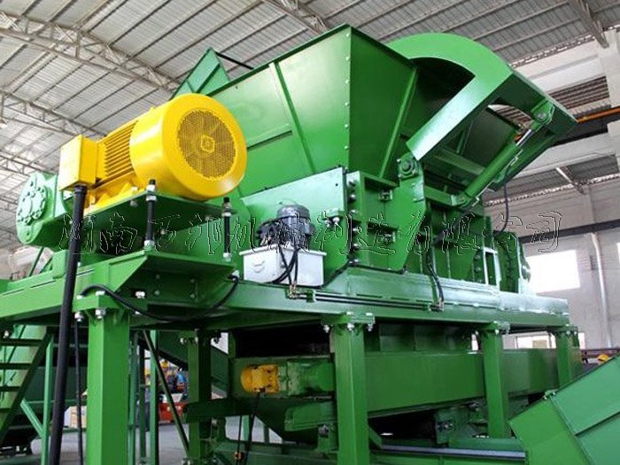 輪胎破碎機(jī)